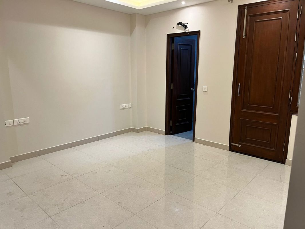 4 BHK + Servant Room Apartment For Sale in Elan The Statement