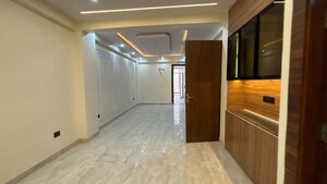 Room in 3 BHK Apartment at Sector 107 – for Sale