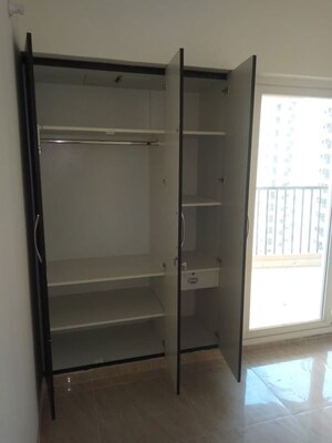 Furnished Amenities in 2.5 BHK Apartment at Himalaya Pride, Tech Zone 4 Greater Noida – for Sale