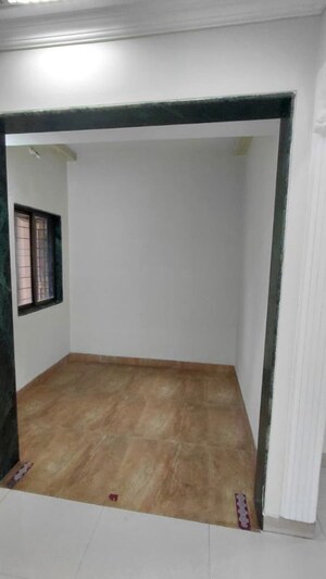Room in 2.5 BHK Apartment at Swastik Garden – for Rent