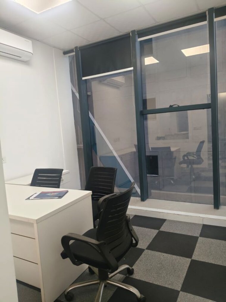 Team Area, sector 16 Commercial Office Space 5000 Sq.Ft. In Sector 16 Noida 10342121