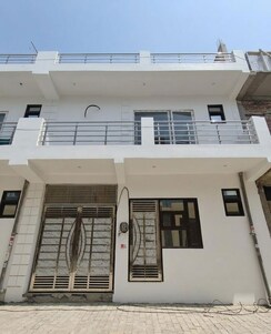 3 BHK + Pooja Room,Study Room Villa For Sale in Paradise Aalayam Srishti Villa