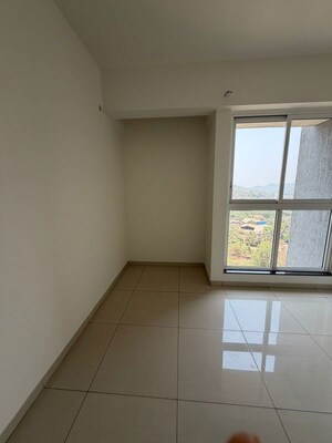 Room in 2 BHK Apartment at Godrej Emerald Vista, Ghodbunder Road – for Rent