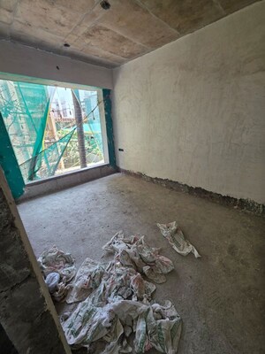 Bedroom in 2 BHK Apartment at Vaibhavlaxmi Queens Glory, Chembur – for Sale