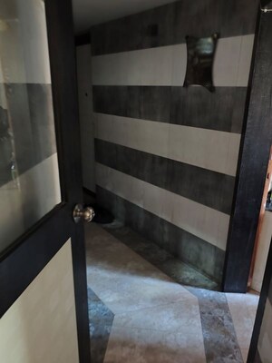  2 BHK Apartment at Maker Tower, Cuffe Parade – for Sale