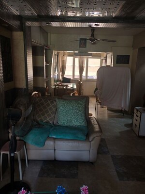 Living Room in 2 BHK Apartment at Maker Tower, Cuffe Parade – for Sale