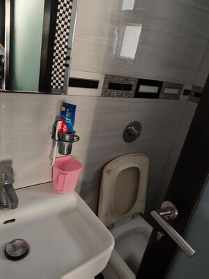 Attached Bathroom in 2 BHK Apartment at Maker Tower, Cuffe Parade – for Sale