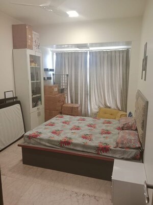 Bedroom in 2 BHK Apartment at The Advantage Raheja Windermere, Andheri West – for Sale