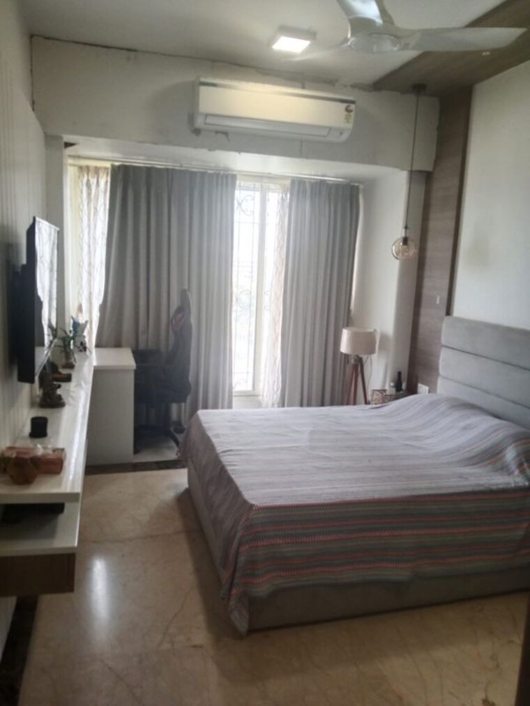 Master Bedroom, the-advantage-raheja-windermere 2 Bedroom 860 Sq.Ft. Apartment In Andheri West Mumbai 10342196