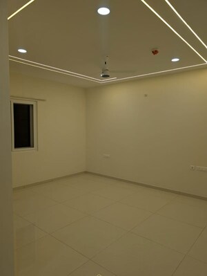 Room in 3 BHK Apartment at Rajapushpa Provincia, Narsingi – for Rent