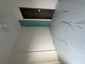 Room in 3.5 BHK Apartment at M3M Soulitude, Sector 89 – for Rent