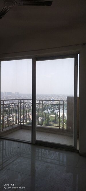 Room in  Apartment at Mahagun My Woods, Sector 16c Greater Noida – for Rent