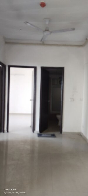 Room in  Apartment at Mahagun My Woods, Sector 16c Greater Noida – for Rent