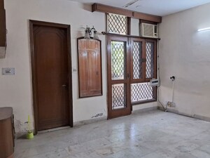 Room in 4 BHK Builder Floor at Chirag Enclave – for Sale