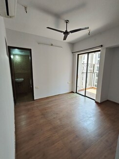 1 BHK Apartment For Rent in Lodha Lakeshore Greens