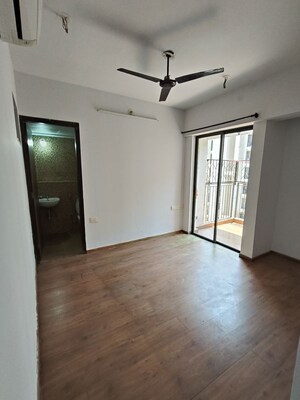 1 BHK Apartment For Rent in Lodha Lakeshore Greens, Dombivli East