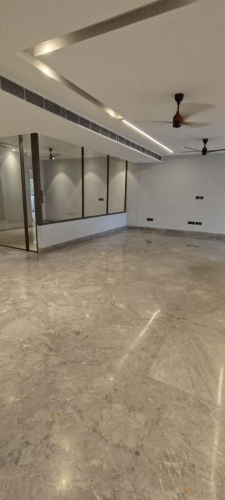 Room, dlf cyber city  300 Sq.Yd. Independent House In Dlf Cyber City Gurgaon 10342309