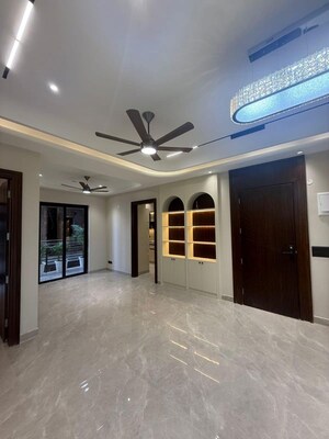 Parking in 3.5 BHK Builder Floor at Anant Raj Ashok Estate, Sector 63a – for Sale