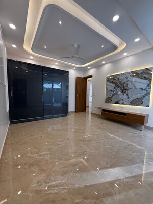 3 BHK Builder Floor For Sale in South City 2