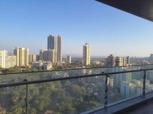 Swimming Pool in 4 BHK Apartment at Kalpataru Avana, Parel – for Sale