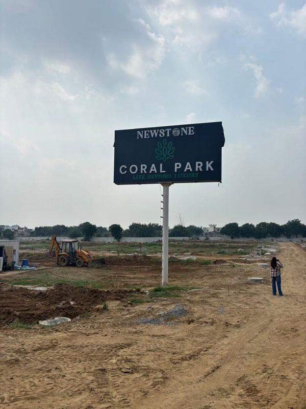 Plot For Sale in Sector 78