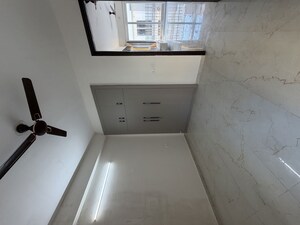 Room in 2.5 BHK Apartment at M3M Soulitude, Sector 89 – for Rent