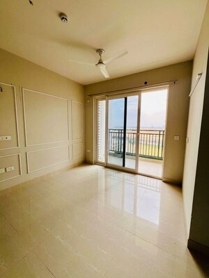Room in 2 BHK Apartment at Eldeco Live By The Greens, Sector 150 – for Rent