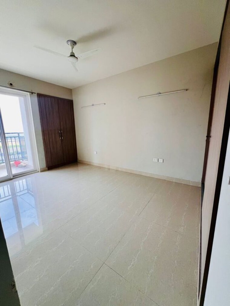 Room, eldeco-live-by-the-greens 2 Bedroom 1137 Sq.Ft. Apartment In Sector 150 Noida 10342390
