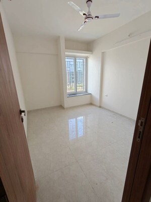 Room in 2 BHK Apartment at Majestique Marbella Phase 1, Kharadi – for Rent