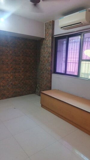 Room in 3.5 BHK Apartment at Cosmos Regency Kavesar, Kavesar – for Rent