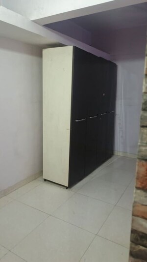 Room in 3.5 BHK Apartment at Cosmos Regency Kavesar, Kavesar – for Rent