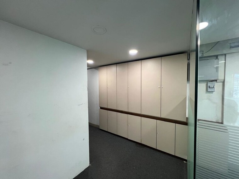 Room, ghantali Commercial Office Space 1500 Sq.Ft. In Ghantali Thane 10342441