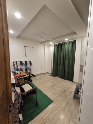 Team Area in 3 BHK Builder Floor at BPTP District 3, Sector 85 – for Sale