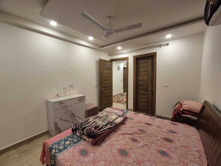 Bedroom, bptp-district-3 3 Bedroom 17500000 Sq.Ft. Builder Floor In Sector 85 Faridabad 10342426
