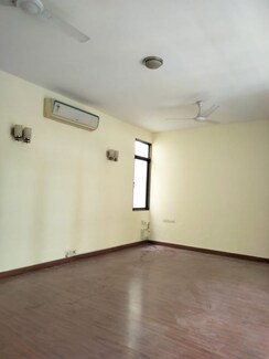 3 BHK + Servant Room Apartment For Rent in Emaar Emerald Floors Premier