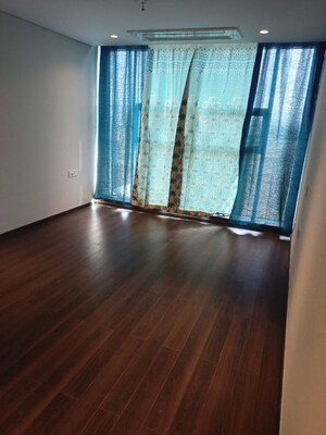 Room in 3.5 BHK Apartment at Panchshil Towers, Kharadi – for Rent