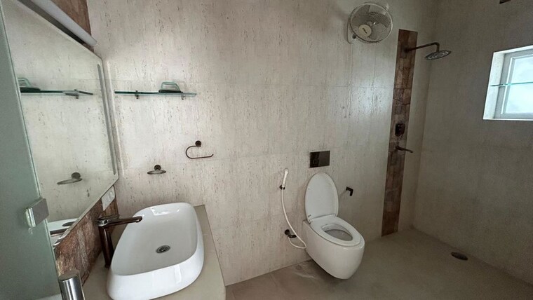 Bathroom, sector 15a 6 Bedroom 250 Sq.Yd. Independent House In Sector 15a Faridabad 10342473