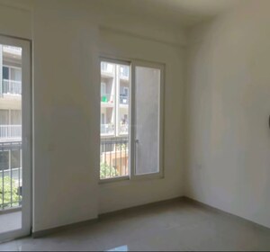 2.5 BHK Apartment For Rent in Smart World Orchard, Sector 61