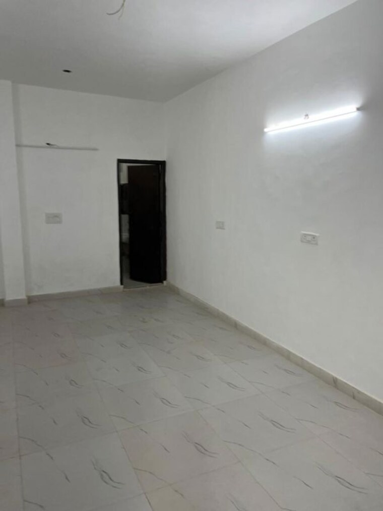Team Area, yusuf sarai Commercial Office Space 700 Sq.Ft. In Yusuf Sarai Delhi 10342529