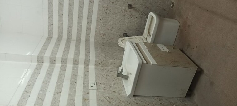 Bathroom, faridabad central 3 Bedroom 1850 Sq.Ft. Independent House In Faridabad Central Faridabad 10342508