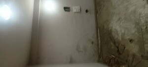 Room in 3 BHK Independent House at Faridabad Central – for Rent