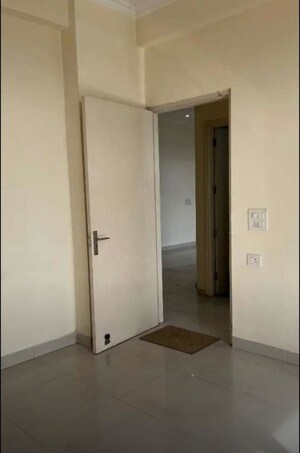 Room in 3 BHK Apartment at Alliance The Eminence, Singhpura – for Rent