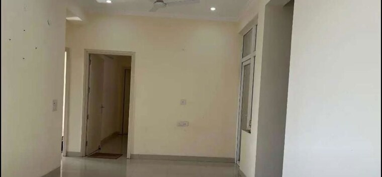 Room, alliance-the-eminence 3 Bedroom 1600 Sq.Ft. Apartment In Singhpura Zirakpur 10342574