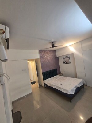 Bathroom in 3.5 BHK Apartment at Amanora Ascent Towers, Hadapsar – for Rent