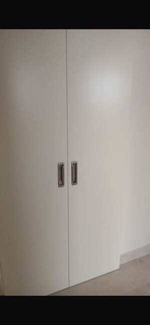 Furnished Amenities in 2.5 BHK Apartment at Ireo The Corridors, Sector 67a – for Rent