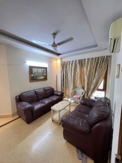 3 BHK + Servant Room Builder Floor For Rent in Safdarjung Enclave