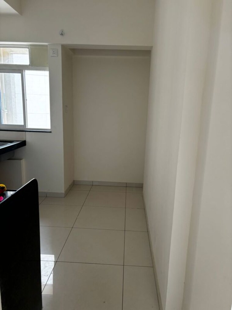 Kitchen, godrej-nirvaan 1 Bedroom 478 Sq.Ft. Apartment In Themghar Thane 10342595