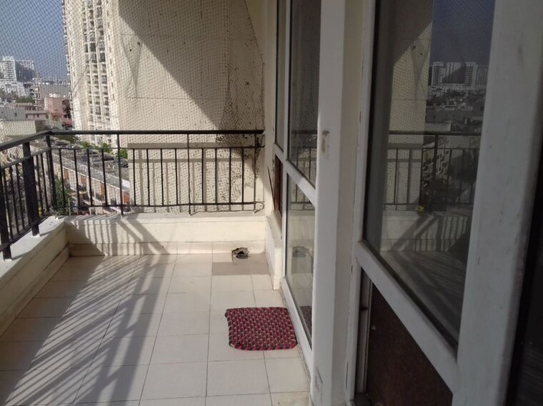 Balcony, jmd-gardens 3 Bedroom 1900 Sq.Ft. Apartment In Sector 33 Gurgaon 10342630