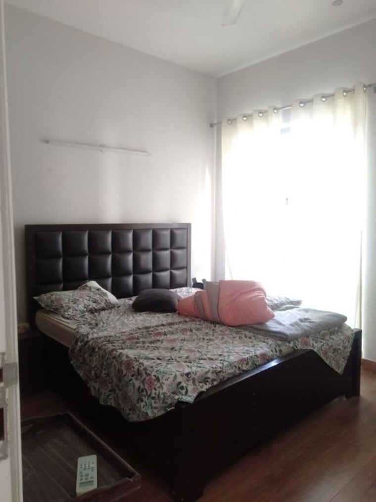 Bedroom, ireo-the-grand-arch 3.5 Bedroom 2450 Sq.Ft. Apartment In Sector 58 Gurgaon 10342634