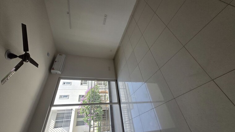 Balcony, godrej-golf-link-villas 4 Bedroom 2359 Sq.Ft. Villa In Sector 27 Yamuna Expressway Greater Noida 10342660